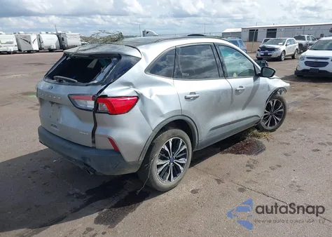 2022 Ford Escape Se z USA, uszkodzony, nr VIN 1FMCU9G67NUB87877